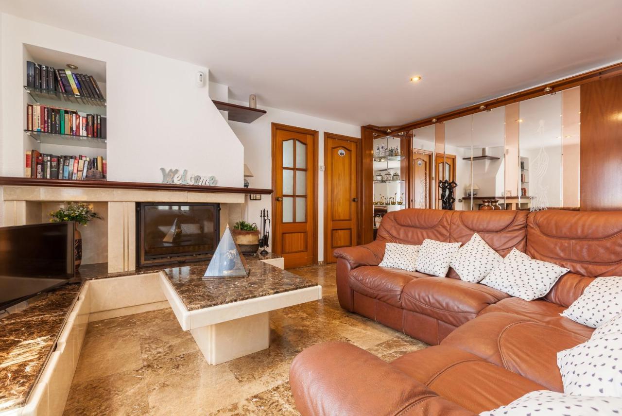 Vila Cal Ramon Con Piscina Rubí Exteriér fotografie
